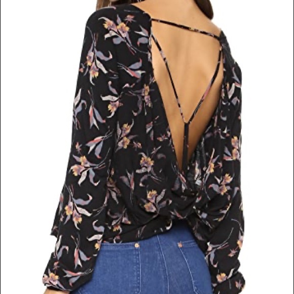 FreePeople Elsa Printed Twist Back Top  SzXS - Picture 2 of 9